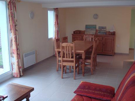 Séjour et salle à manger location de vacances à Sangatte